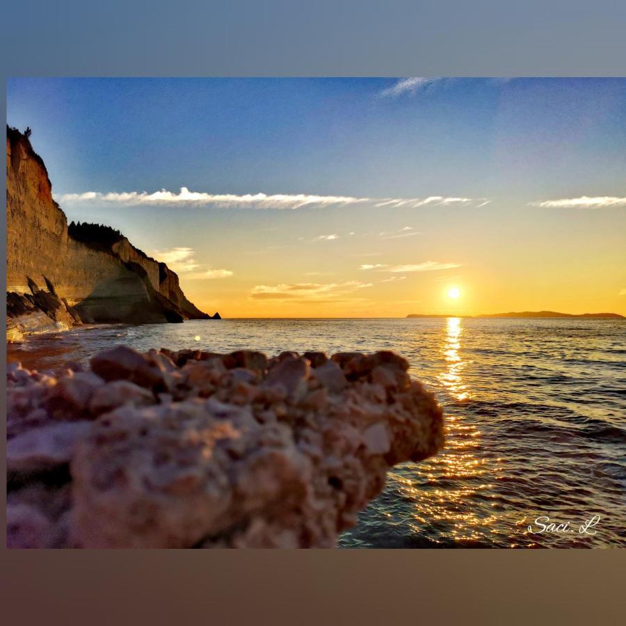 Kapases & Appartamento Peroulades (Corfu)